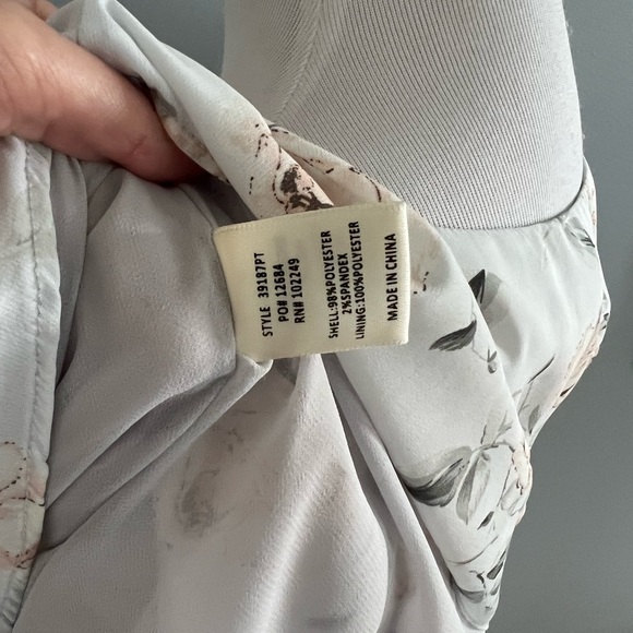 Skies Are Blue Floral Top - Picture 15 of 15